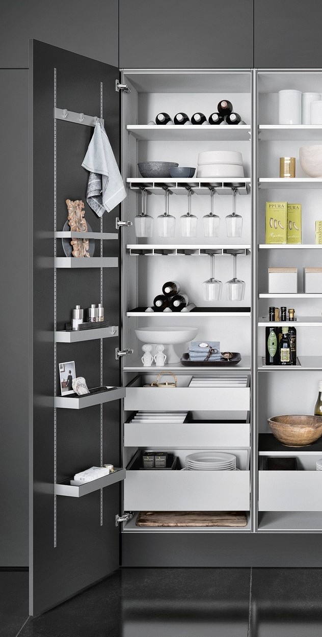Gain more storage space in cabinets thanks to the SieMatic MultiMatic interior organization system